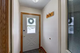 623 Hamilton St, Columbus, WI 53925 - Photo 9