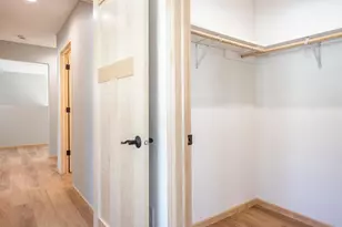 1618 Michigan Ave, Wisconsin Dells, WI 53965 - Photo 21