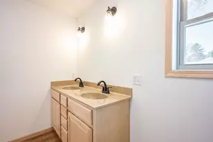 1618 Michigan Ave, Wisconsin Dells, WI 53965 - Photo 27