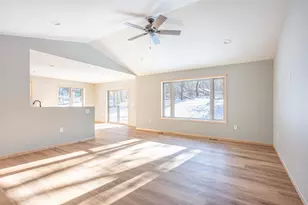 1618 Michigan Ave, Wisconsin Dells, WI 53965 - Photo 13