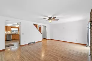 1325 Josephine St, Janesville, WI 53545 - Photo 9