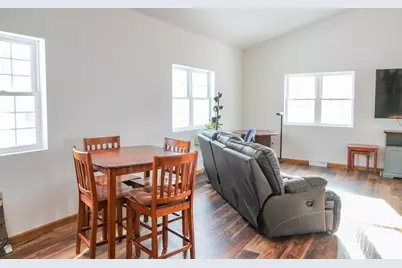 W9350 Oakland Road, Cambridge, WI 53523 - Photo 5