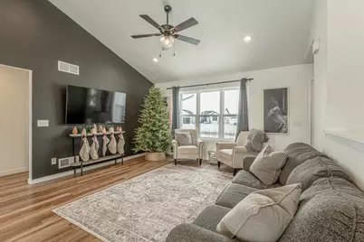 364 S 7th Street, Janesville, WI 53536 - Photo 7