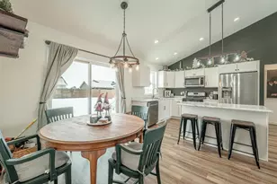 364 S 7th St, Janesville, WI 53536 - Photo 15