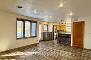 1014 S 6th St, Prairie Du Chien, WI 53821 - Photo 5