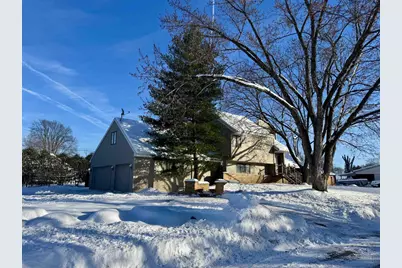 1014 S 6th Street, Prairie Du Chien, WI 53821 - Photo 3