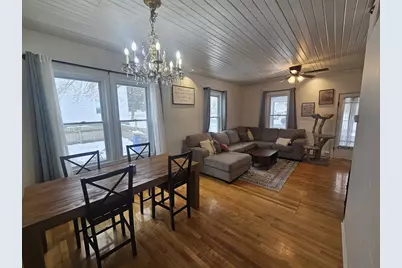 321 E Carroll Street, Portage, WI 53901 - Photo 11