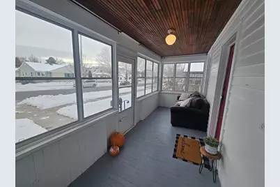 321 E Carroll Street, Portage, WI 53901 - Photo 5