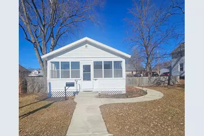 321 E Carroll Street, Portage, WI 53901 - Photo 1