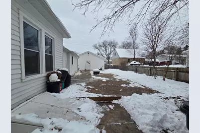 321 E Carroll Street, Portage, WI 53901 - Photo 25