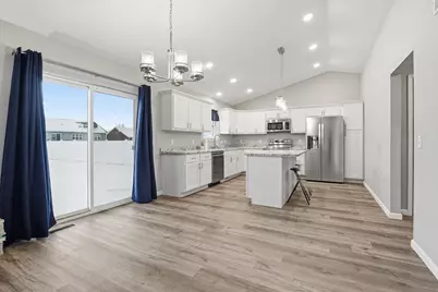 2148 Cambridge Court, Reedsburg, WI 53959 - Photo 5