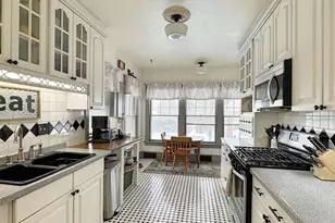 326 S Wisconsin St, Janesville, WI 53545 - Photo 21