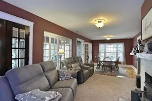 326 S Wisconsin St, Janesville, WI 53545 - Photo 11