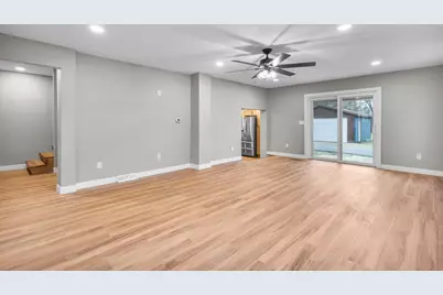609 E Main Street, Stoughton, WI 53589 - Photo 9