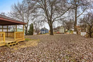 609 E Main St, Stoughton, WI 53589 - Photo 33