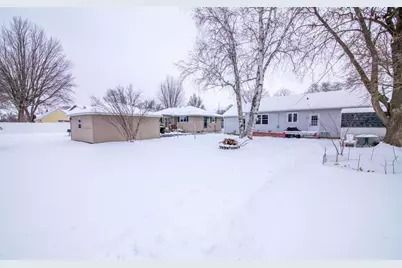 614 Carrington Street, Waupun, WI 53963 - Photo 3