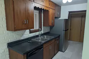 417-419 Berwyn Dr, Madison, WI 53711 - Photo 7