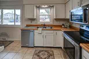 7 La Crescenta Cir, Madison, WI 53716 - Photo 11