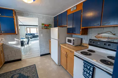 W6562 Barkers Road, Elkhorn, WI 53121 - Photo 9