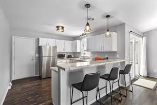 3618 Stonebridge Dr, Madison, WI 53719 - Photo 3