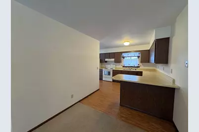 2715 6th Avenue, Monroe, WI 53566 - Photo 9