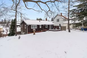 215 W South St, Viroqua, WI 54665 - Photo 15