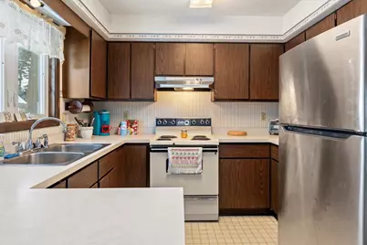 215 W South Street, Viroqua, WI 54665 - Photo 7