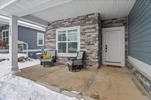 4542 Springs Ct, DeForest, WI 53532 - Photo 3