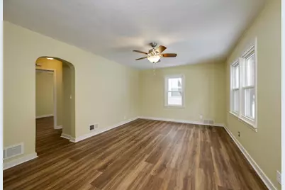 1437 Fremont Avenue, Madison, WI 53704 - Photo 11