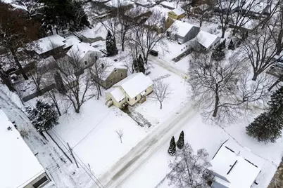 1437 Fremont Avenue, Madison, WI 53704 - Photo 7