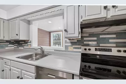 1222 N Gammon Road, Middleton, WI 53562 - Photo 9