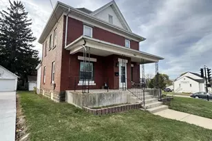 903 13th Ave, Monroe, WI 53566 - Photo 1