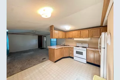 1025 S Oak Avenue #C 8, Onalaska, WI 54650 - Photo 7