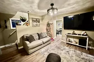 1657 Fayette Ave, Beloit, WI 53511 - Photo 9