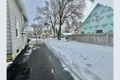 1657 Fayette Avenue, Beloit, WI 53511 - Photo 33