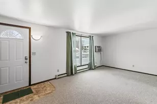 623 Cross St, Poynette, WI 53955 - Photo 3