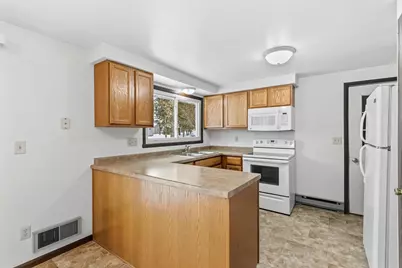 623 Cross Street, Poynette, WI 53955 - Photo 11