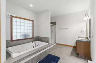 2026 Stonehaven Dr, Sun Prairie, WI 53590 - Photo 13