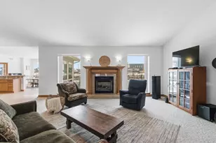 2026 Stonehaven Dr, Sun Prairie, WI 53590 - Photo 3