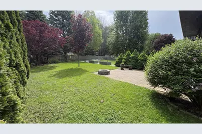 529 Kings Lynn Road, Stoughton, WI 53589 - Photo 3
