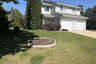 529 Kings Lynn Rd, Stoughton, WI 53589 - Photo 3