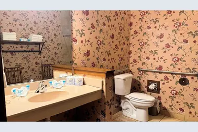 350 E Hiawatha Drive #113, Wisconsin Dells, WI 53965 - Photo 35