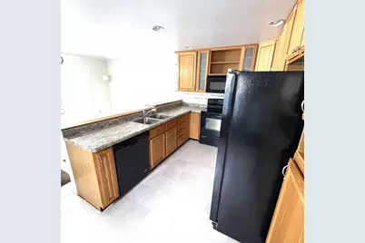529 Kings Lynn Road, Stoughton, WI 53589 - Photo 17