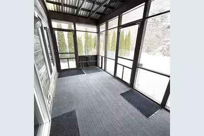 529 Kings Lynn Road, Stoughton, WI 53589 - Photo 17