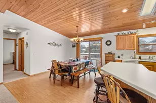 266 Oakbrook Dr, Wisconsin Dells, WI 53965 - Photo 7