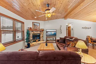 266 Oakbrook Drive, Wisconsin Dells, WI 53965 - Photo 5