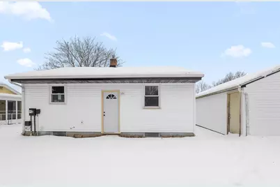 236 S Hyland Street, Juneau, WI 53039 - Photo 3