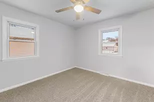 236 S Hyland St, Juneau, WI 53039 - Photo 9