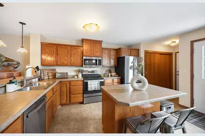 552 Apollo Way, Madison, WI 53718 - Photo 13