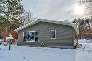 W5885 Genrich Rd, Rio, WI 53960 - Photo 5